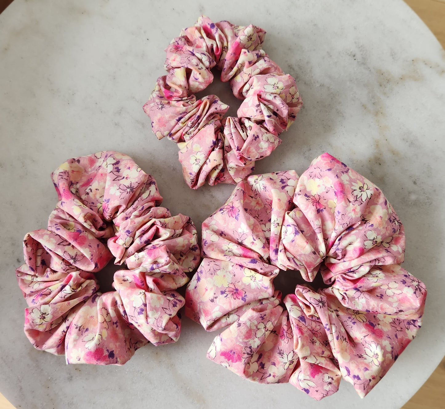 Eliana hair scrunchie